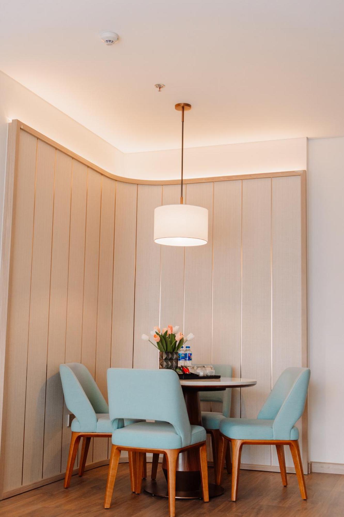 A La Carte Ha Long Apartment By The Beach المظهر الخارجي الصورة